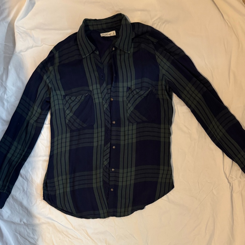 Abercrombie & Fitch Dark Plaid Button Down Shirt